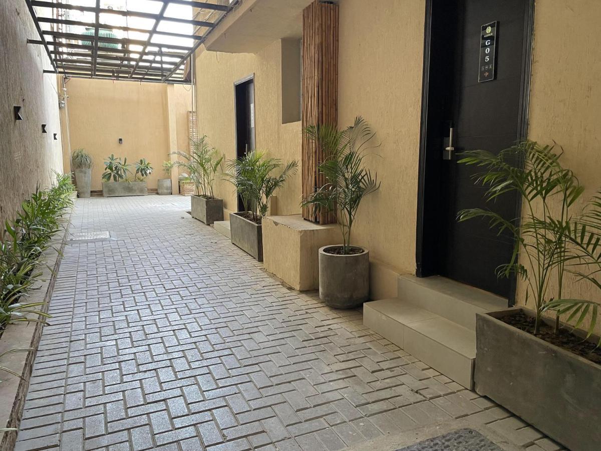 Hamsun Shahrah-E-Faisal Hotel Carachi Exterior foto