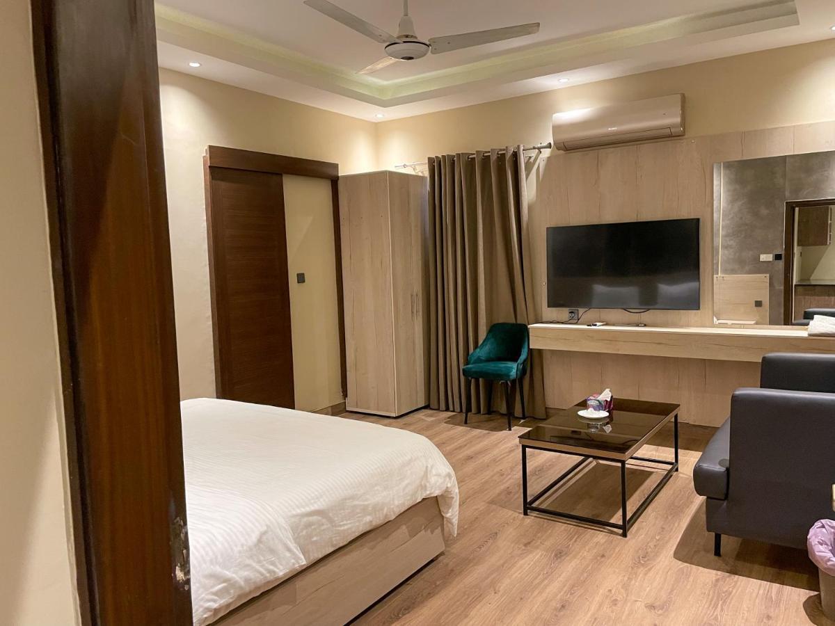 Hamsun Shahrah-E-Faisal Hotel Carachi Exterior foto